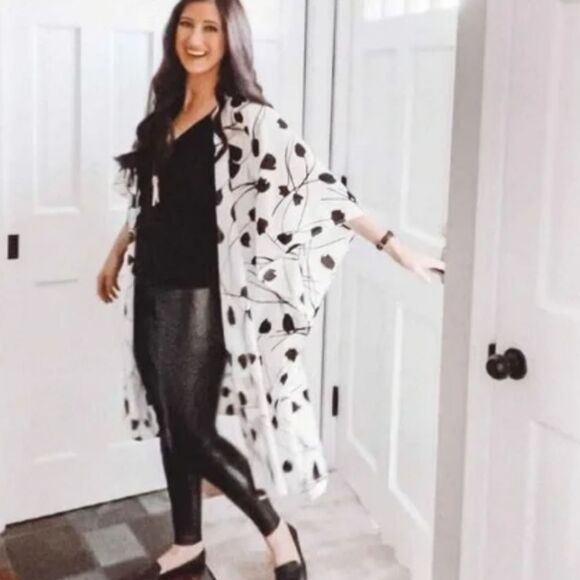 Assets By Spanx Faux Leather Shaping Leggings- Very Black - Picture 6 of 10